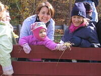 hayride mom n emily 1006.JPG